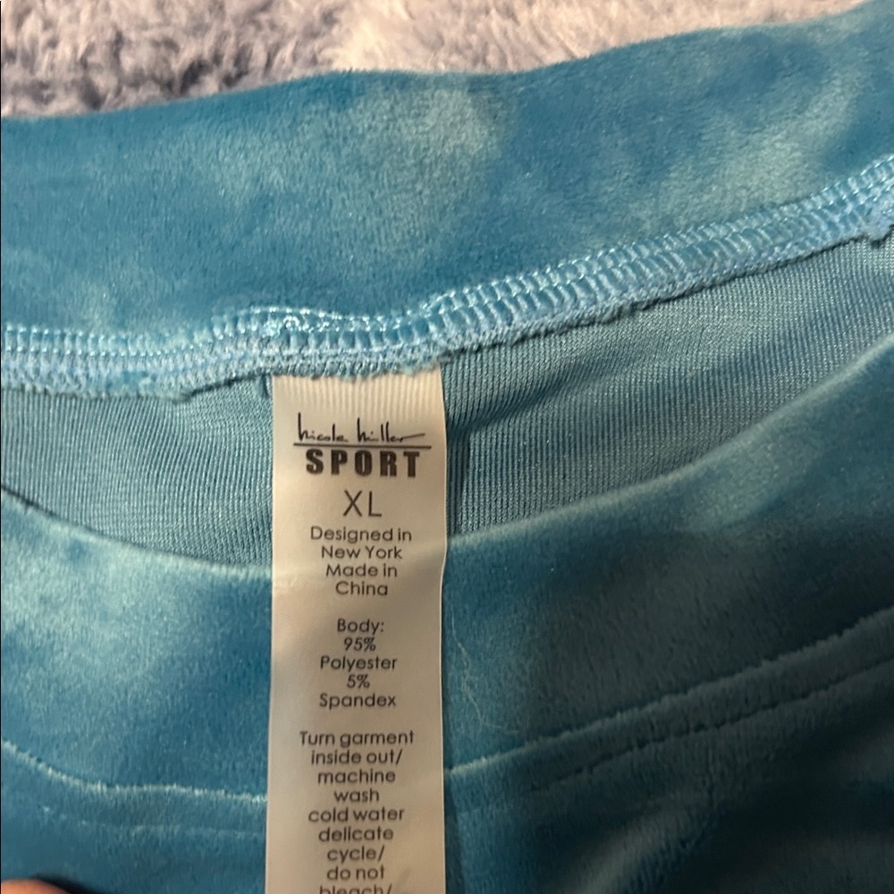 Teal Long Sleeve top - Picture 4 of 8